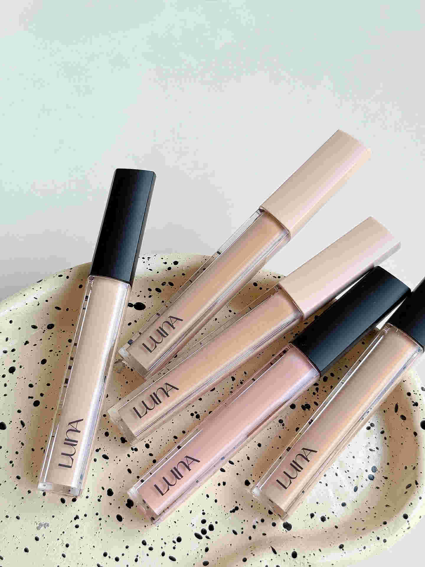 Kem Che Khuyết Điểm Luna Lâu Trôi (Longlasting Tip Concealer Cover-Fit) 0.7 Ivory