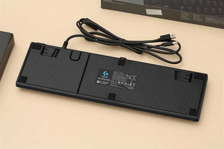 Bàn Phím Cơ Có Dây Logitech G512 Carbon Mechanical
