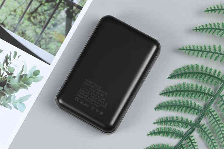 Pin sạc dự phòng Polymer 10000mAh 10.5W AVA+ GN-05