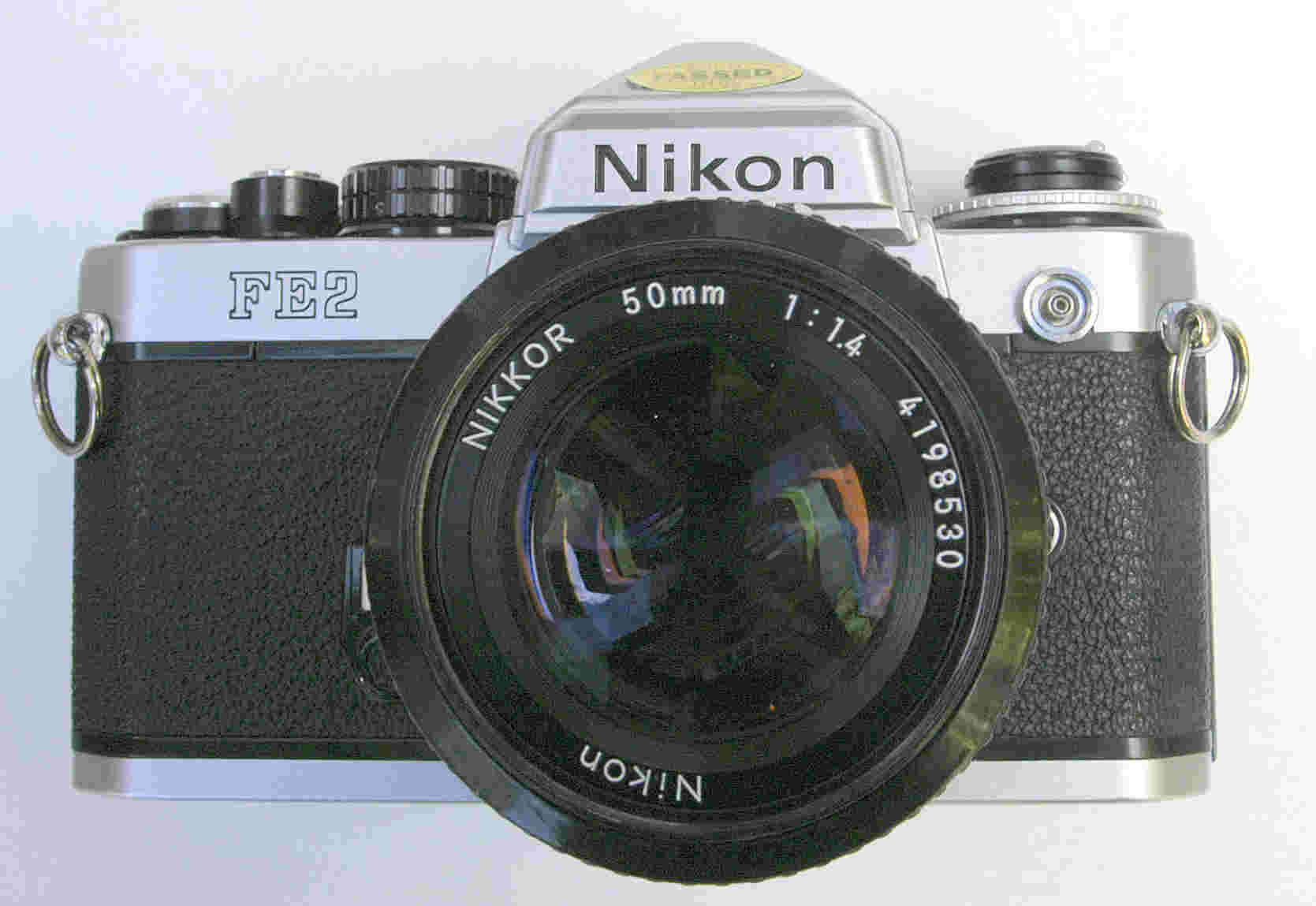 Máy ảnh Nikon FE2