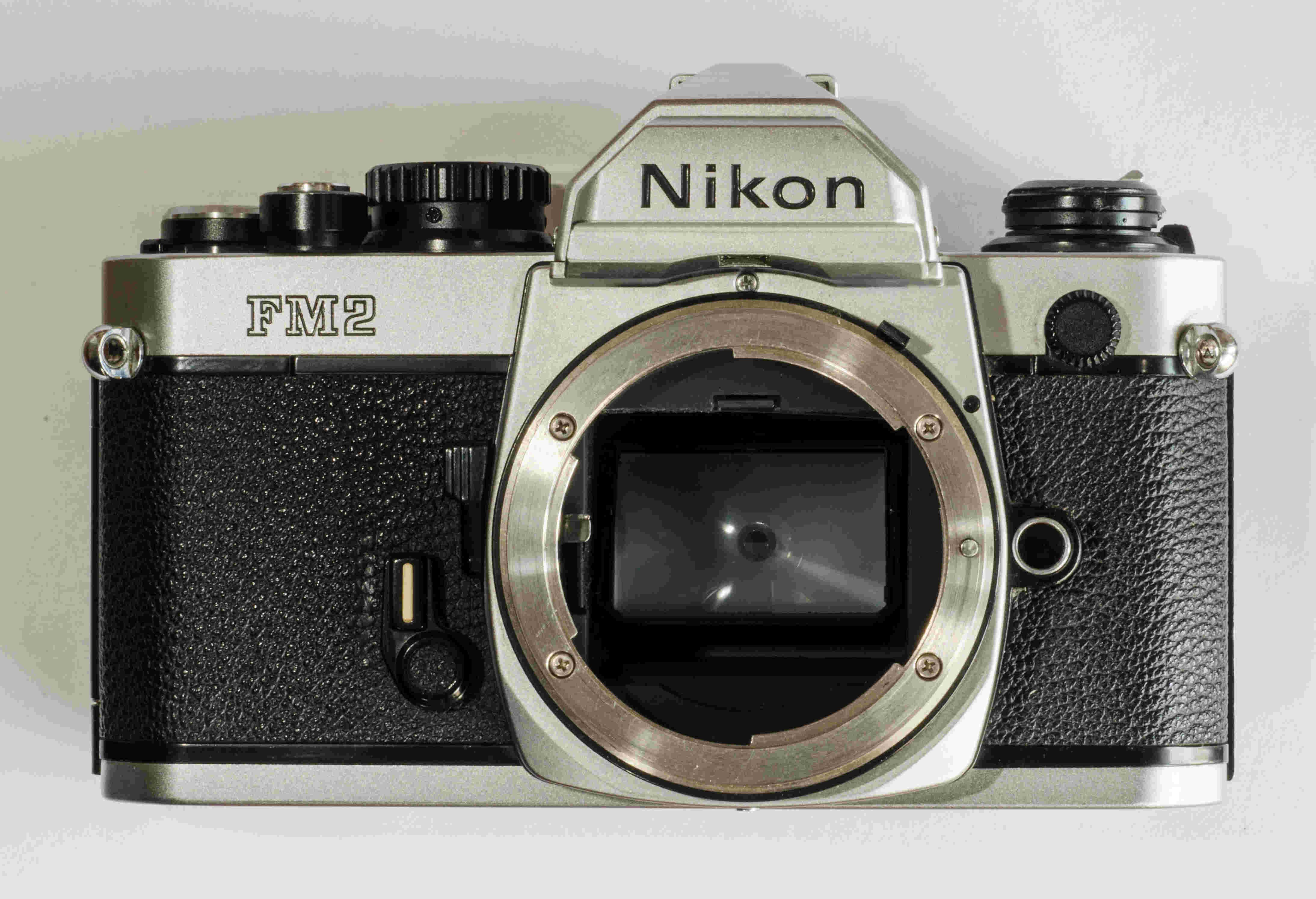 Máy ảnh Nikon FM2
