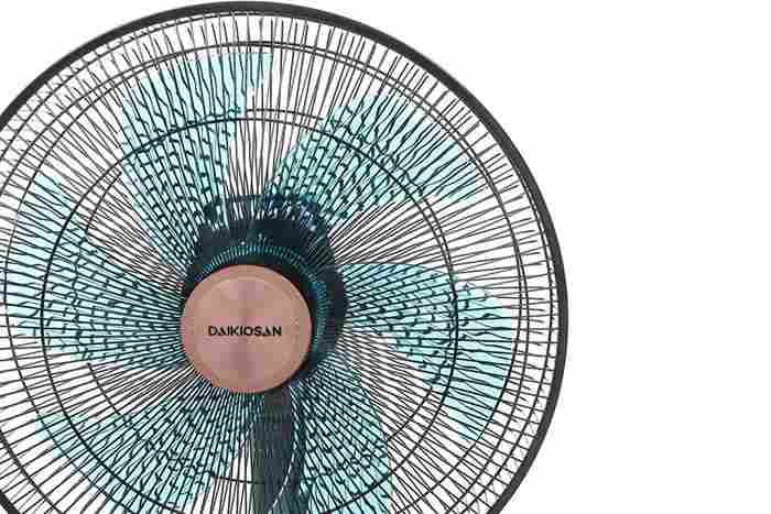 Quạt đứng Daikiosan 6 cánh DQ102 70W