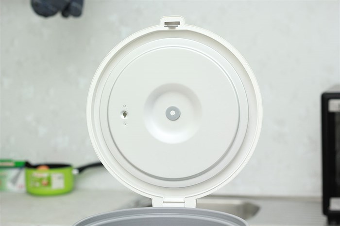 Nồi cơm nắp gài Sharp KS-N182ETV 1.8 lít