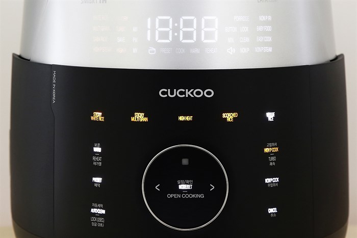 Nồi cơm áp suất cao tần Cuckoo 1.08 lít CRP-LHTR0609F/BKSIVNCV