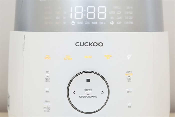Nồi cơm áp suất cao tần Cuckoo 1.08 lít CRP-LHTR0609F/WHSIVNCV