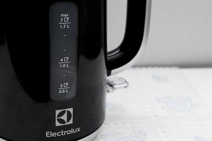 Bình đun siêu tốc Electrolux 1.7 lít EEK3505
