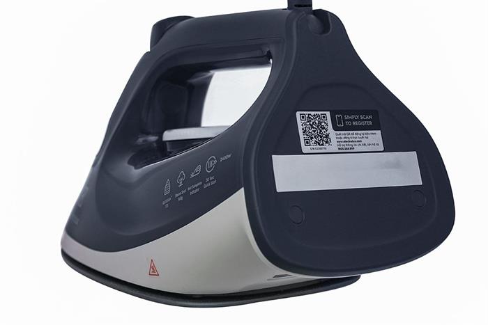 Bàn ủi hơi nước Electrolux E6SI3-61NW 2400W