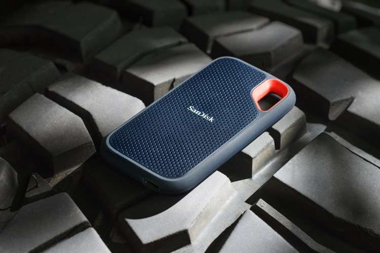 Ổ cứng SSD 2TB Sandisk Extreme Portable SDSSDE61