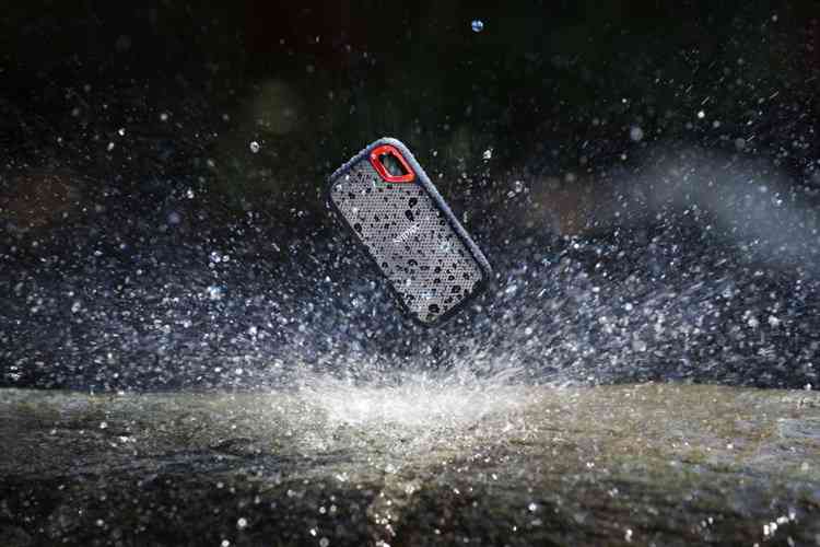 Ổ cứng SSD 1TB Sandisk Extreme Portable SDSSDE61