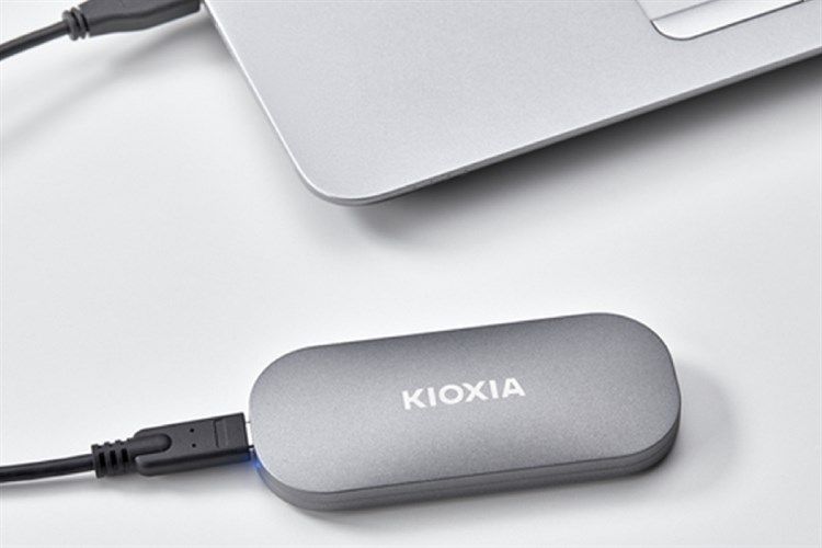Ổ cứng SSD 1TB Kioxia Exceria Plus Portable LXD10S001TG8