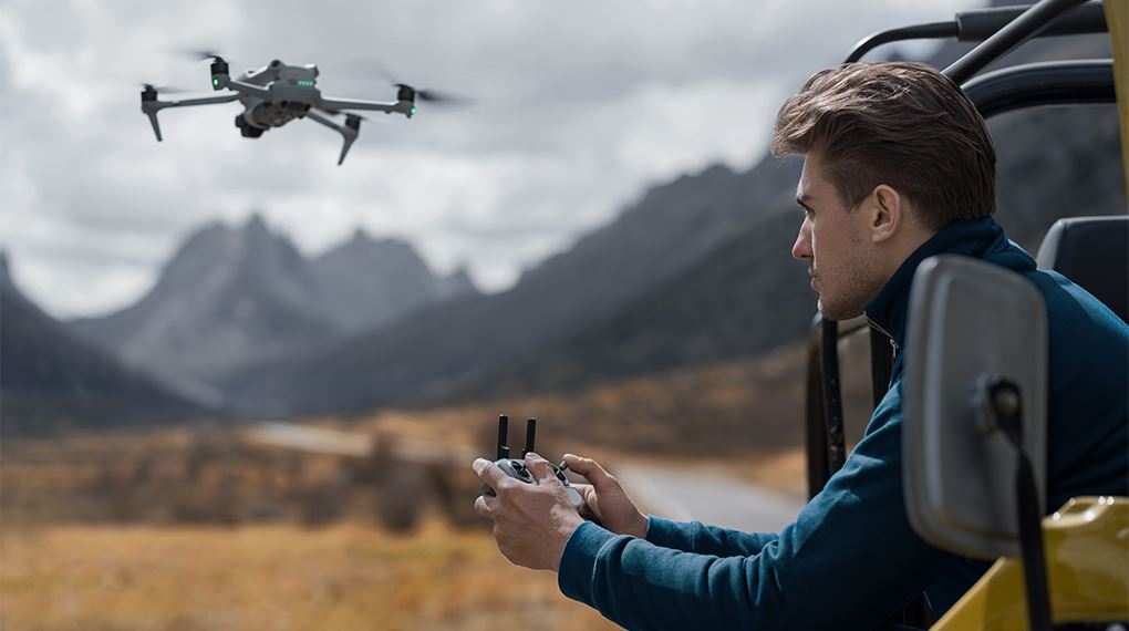 Flycam DJI Air 3 Fly More Combo