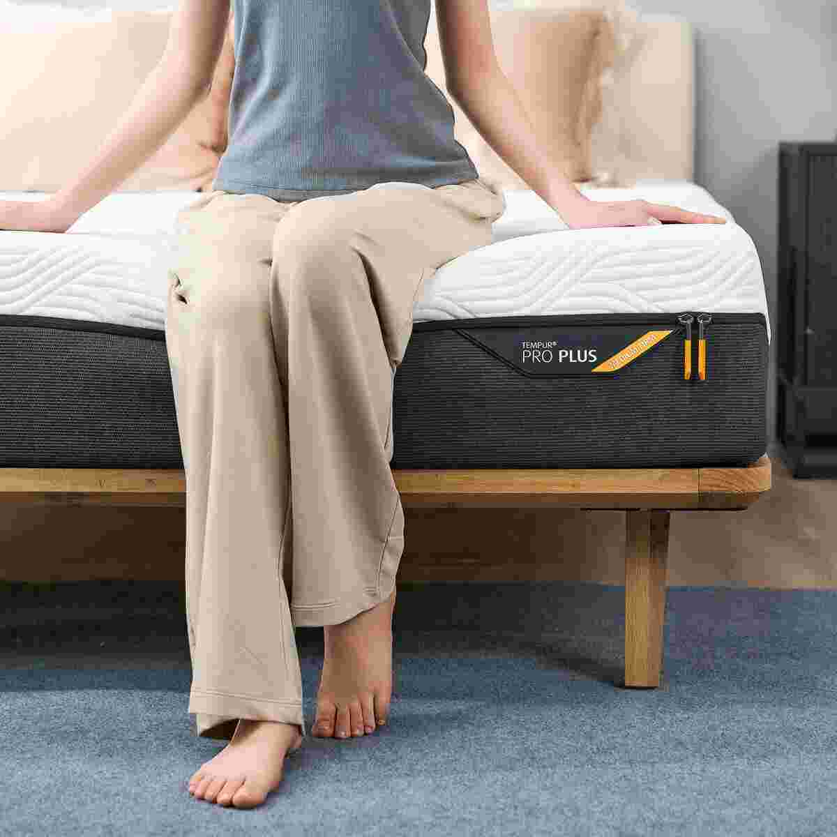 Nệm foam Tempur Pro Plus Medium Firm 25cm