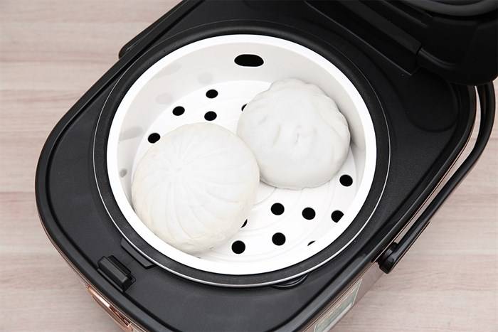 Nồi cơm điện tử BlueStone 1.5 lít RCB-5949
